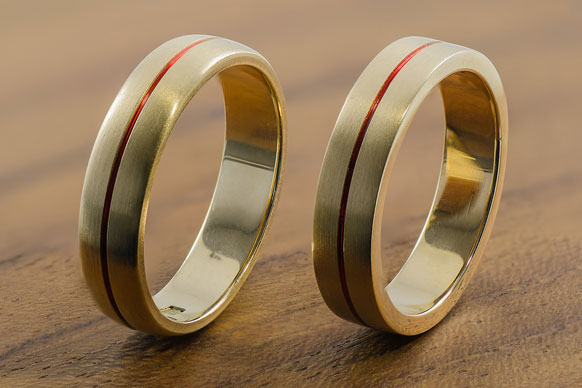 inlaid gold rings